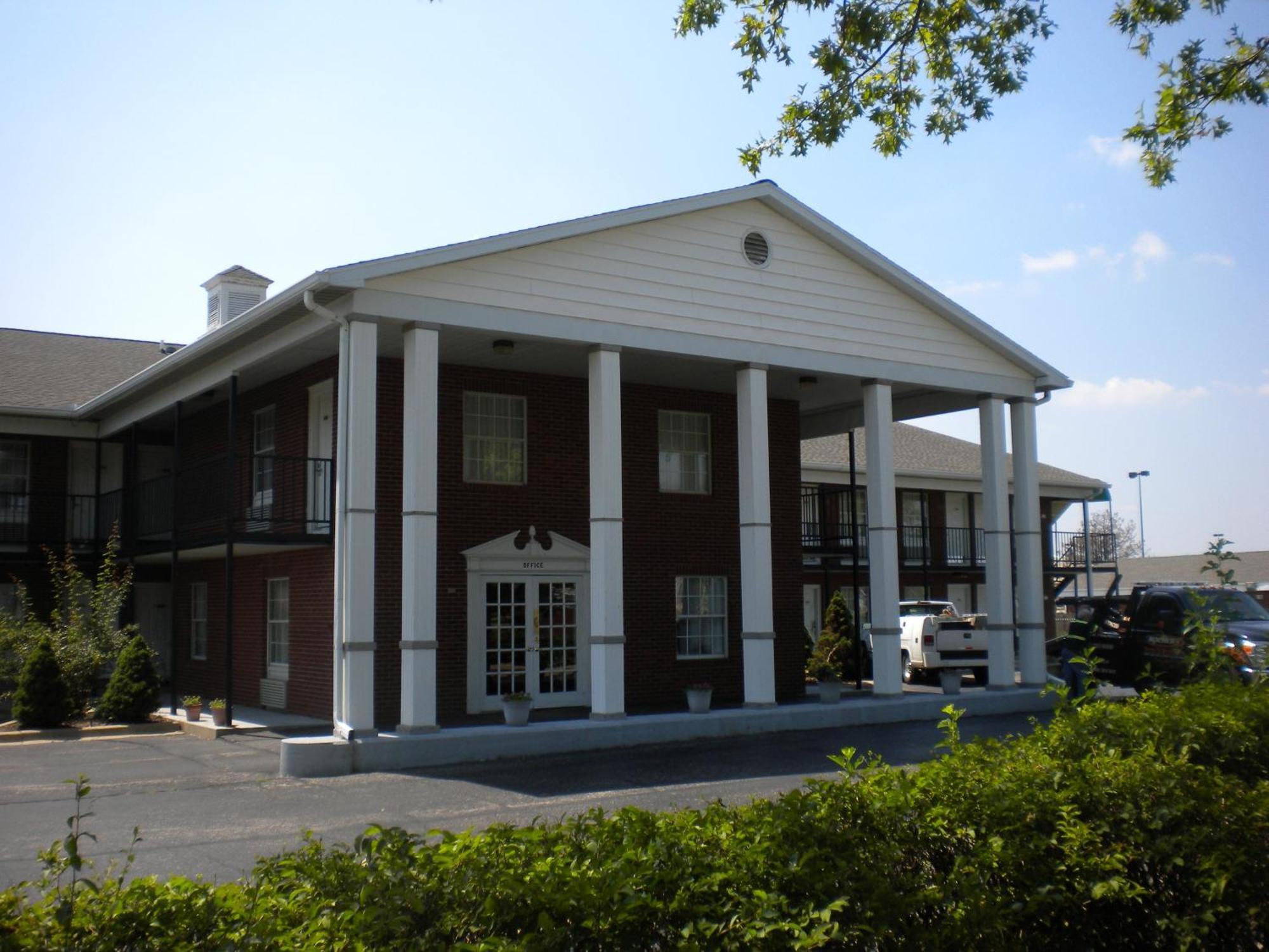 First Heritage Inn Rantoul מראה חיצוני תמונה