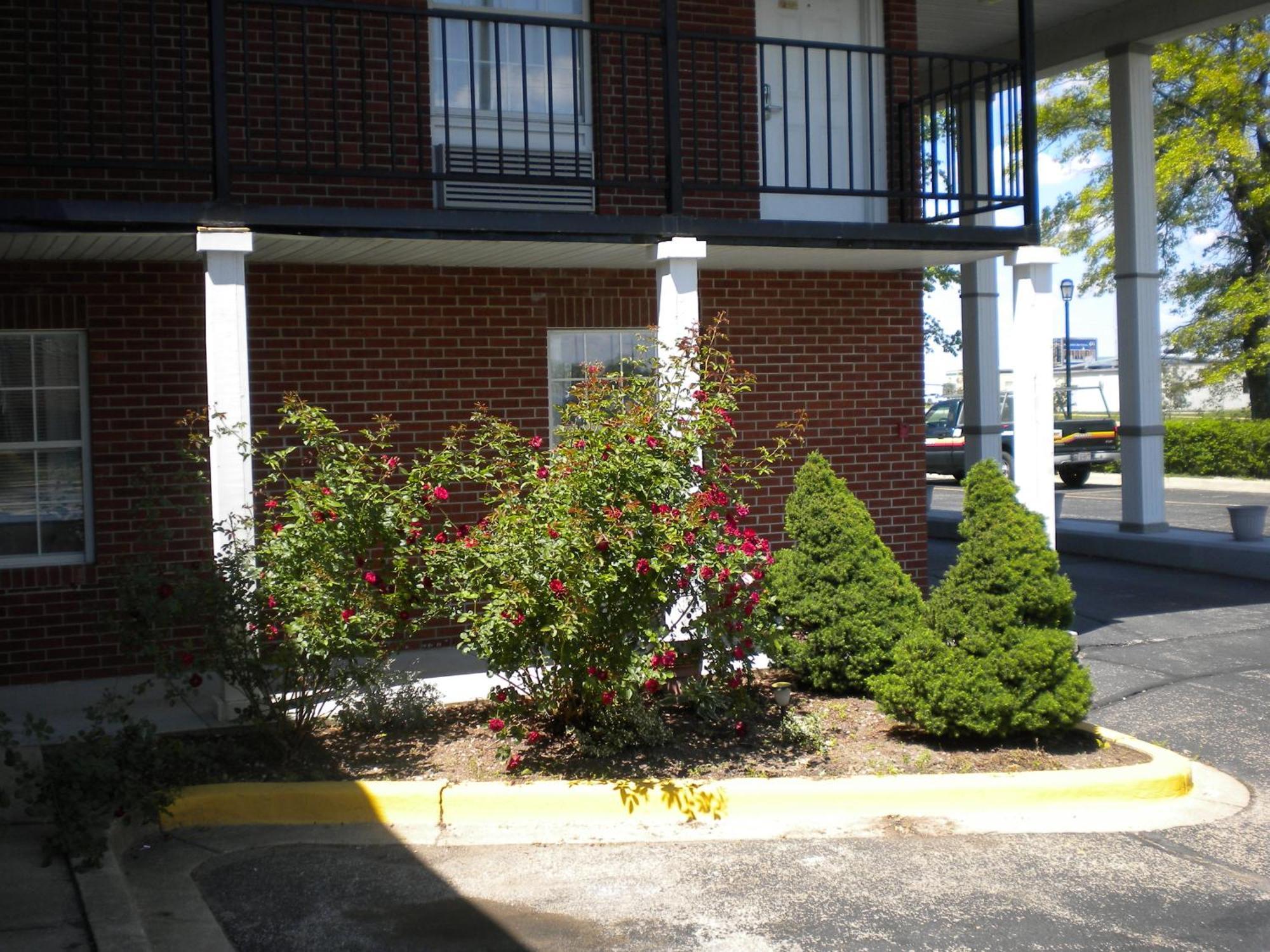 First Heritage Inn Rantoul מראה חיצוני תמונה