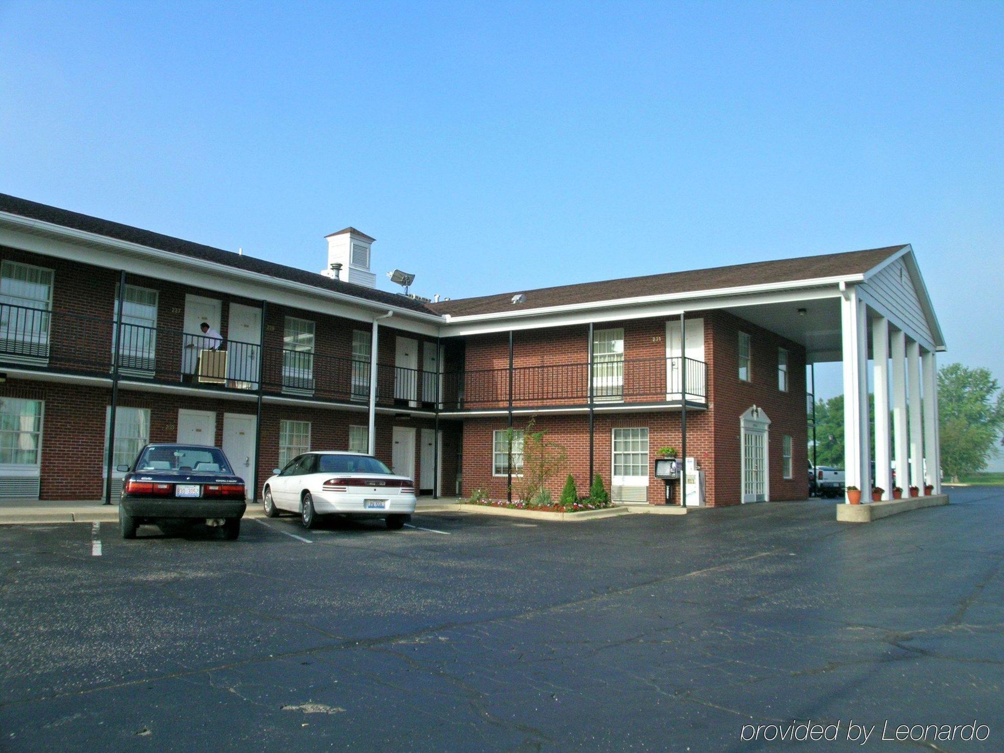 First Heritage Inn Rantoul מראה חיצוני תמונה